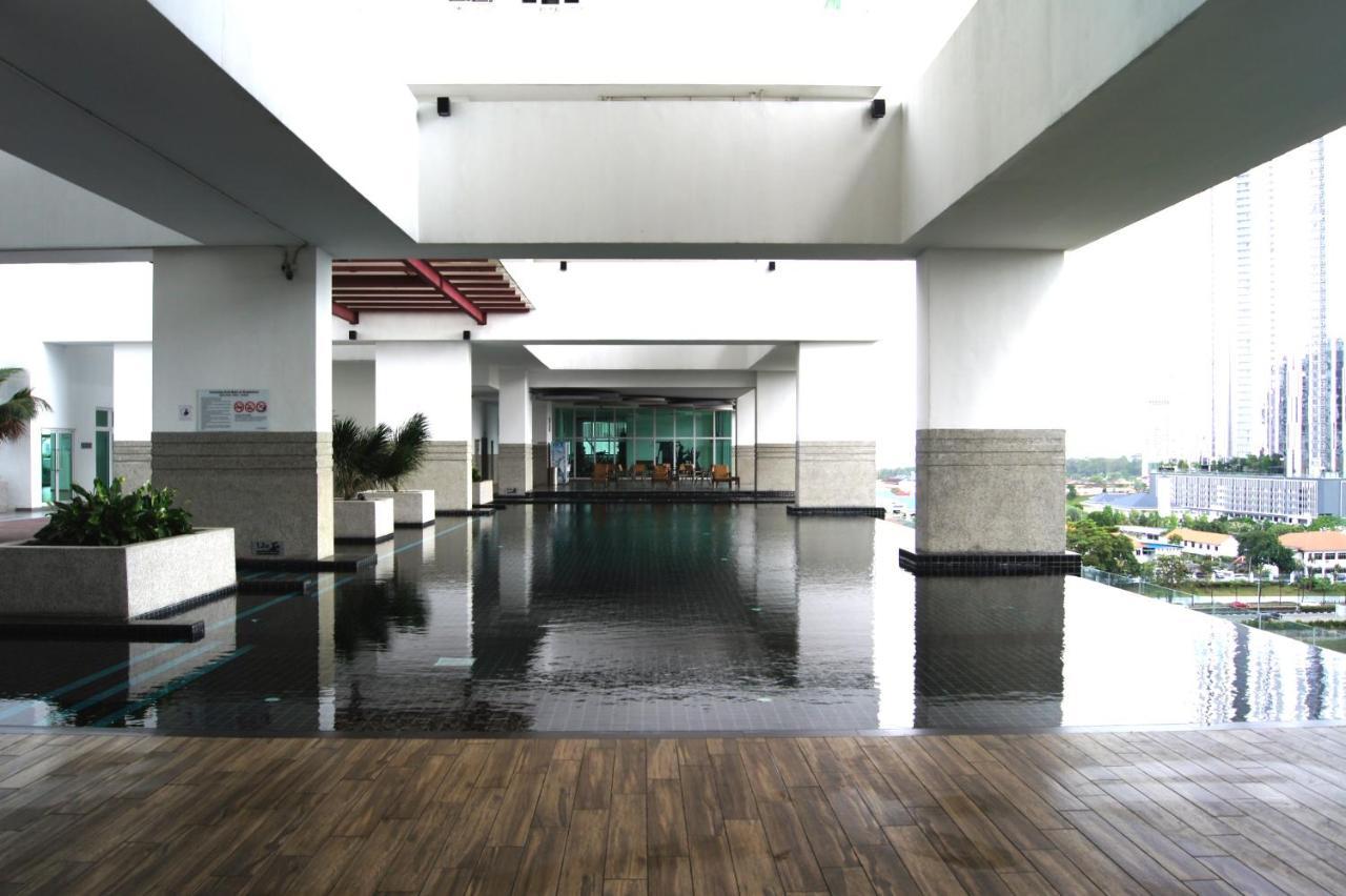 Twin Galaxy Suites By Iconic Bliss Johor Bahru Eksteriør bilde