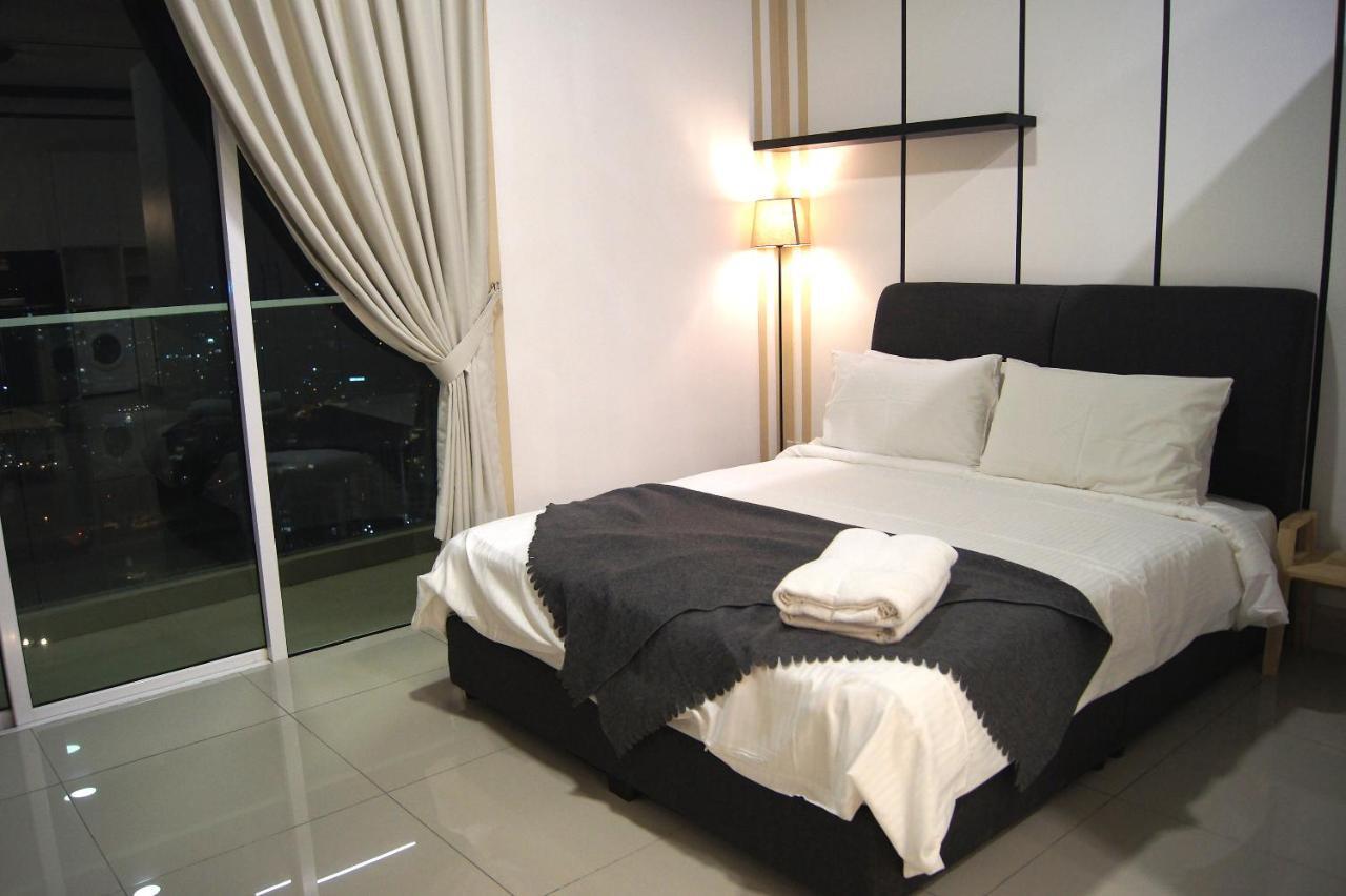 Twin Galaxy Suites By Iconic Bliss Johor Bahru Eksteriør bilde
